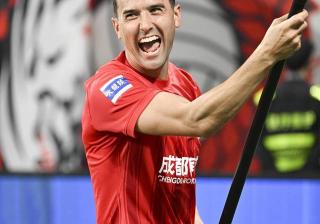 乐动体育- 全国摔跤比赛教练质疑裁判打砸赛场 