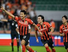 LDSPORTS- 足球夜战：江畔天虎队淘汰对手胶东霹雳队，临门一脚致胜定海神针仍在