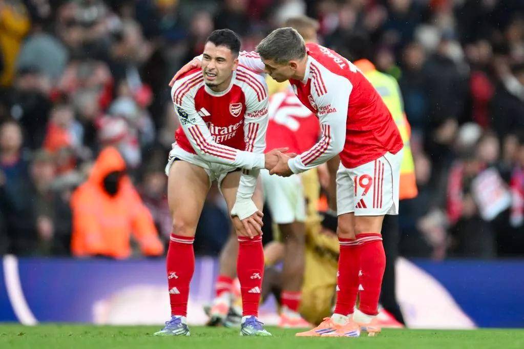 LDSPORTS- 赛地聚焦：中超关键时刻热度飙升，阿森纳豪取连胜，更衣室稳定，细节决定成败