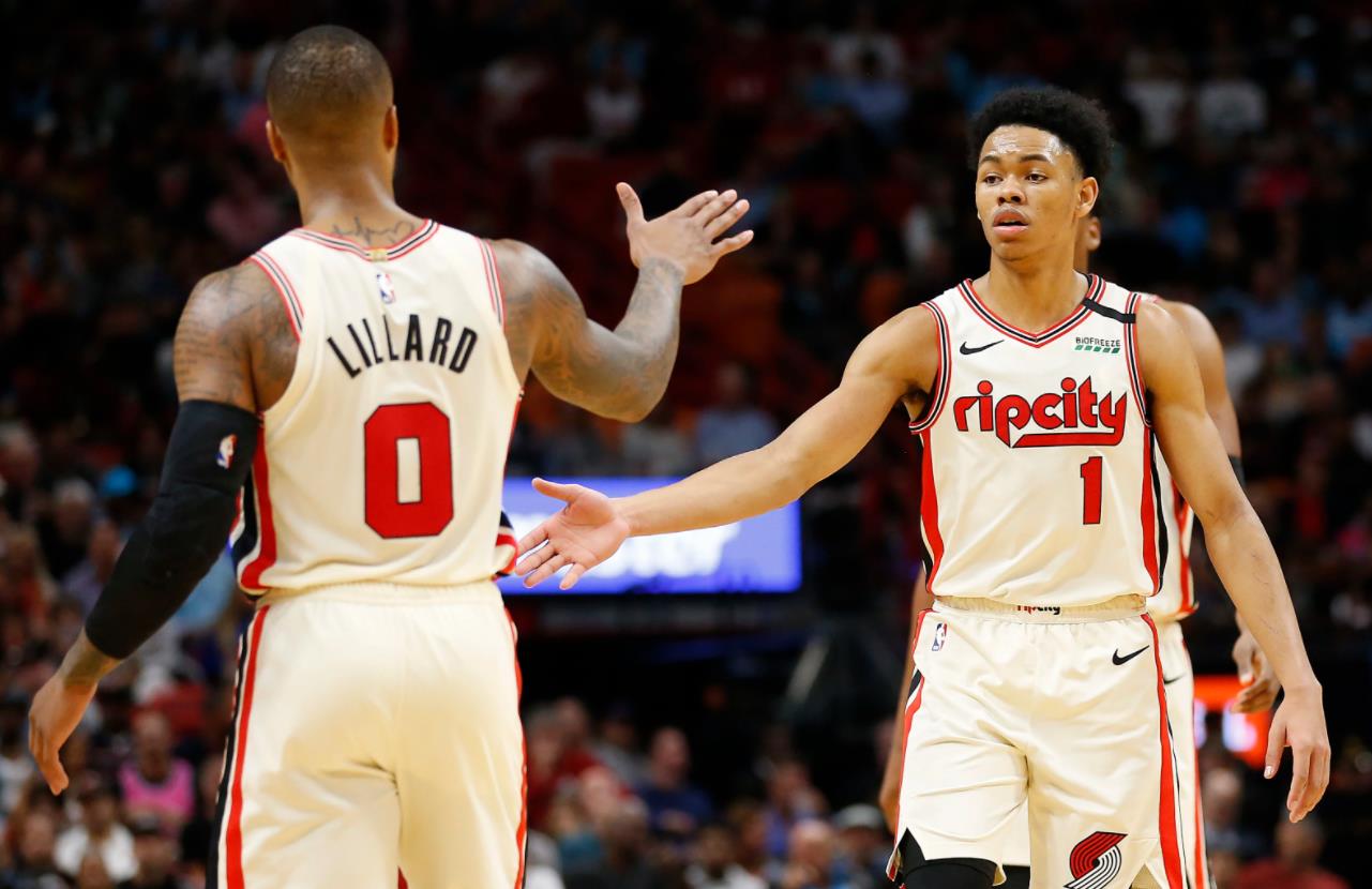 LDSPORTS-包含字母哥巅峰对决,德约科维奇与30激战热火分钟,战术调整胜负难料!的词条