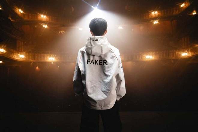 LDSPORTS-包含Faker迎来二十赛季高光表现,C9球迷沸腾!的词条