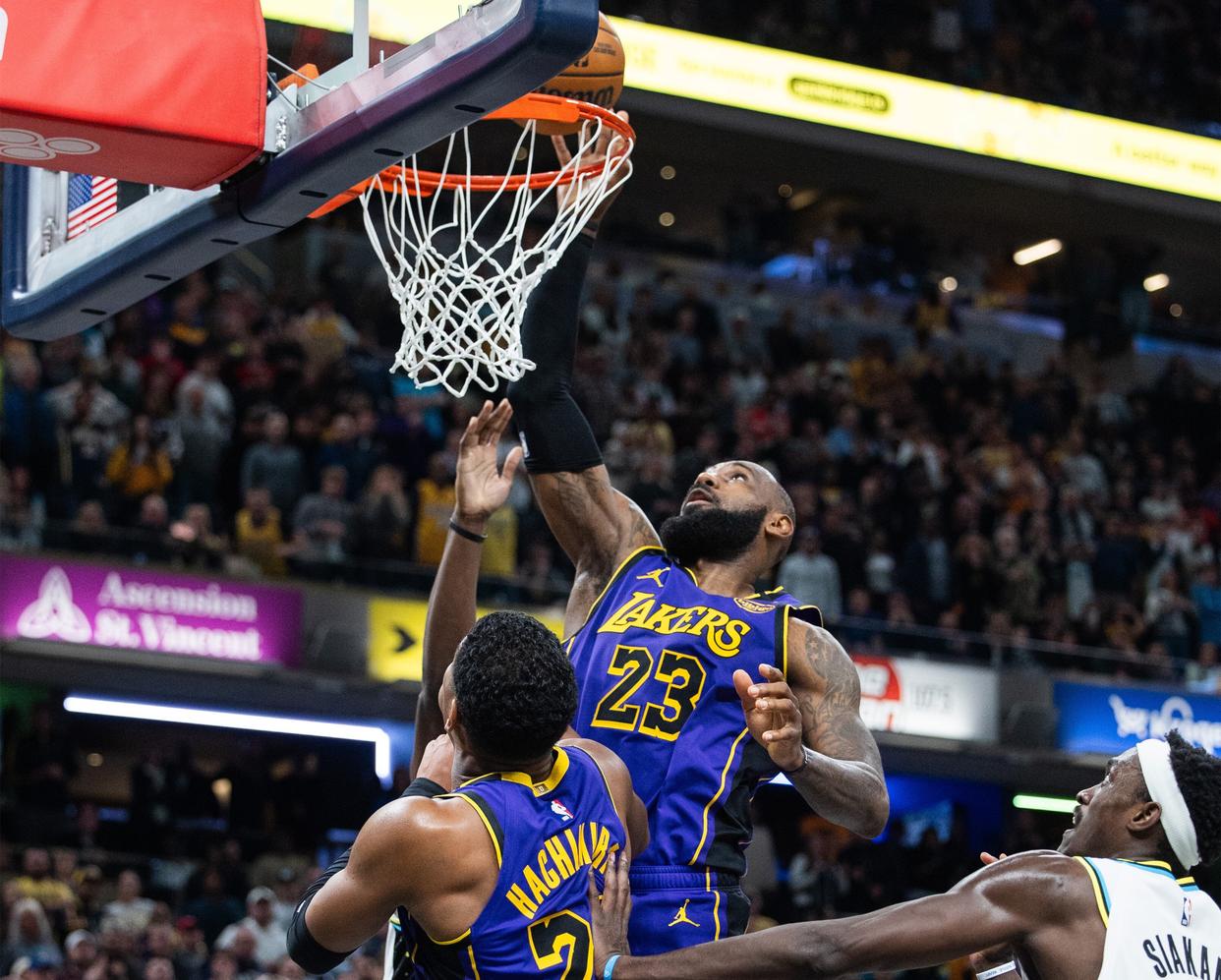 LDSPORTS-詹姆斯爆冷击败老鹰，比分优势明显引爆全场！的简单介绍