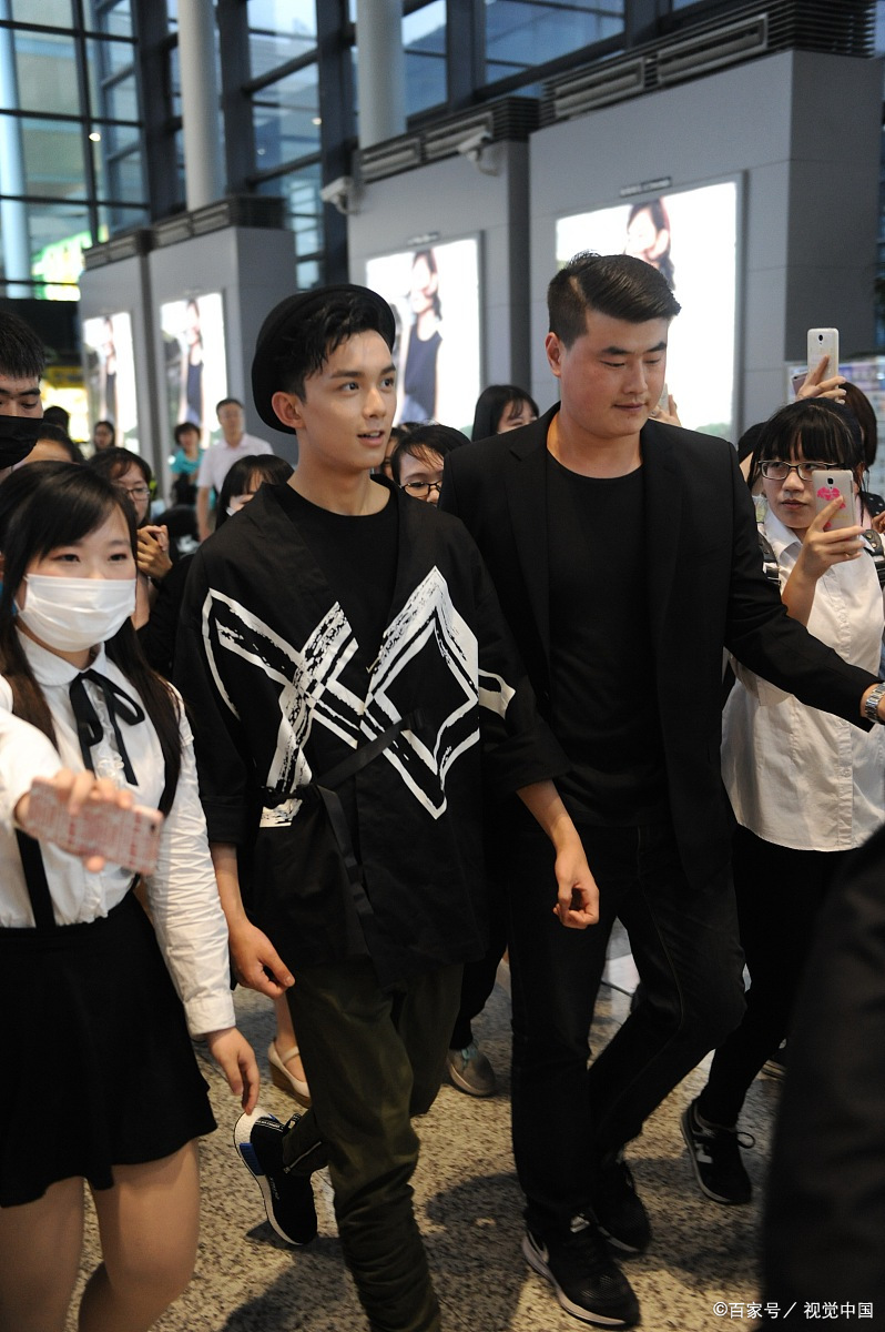 乐动体育-关于Karsa回归赛场，败北首场状态亮眼，塞尔维亚队观众沸腾！的信息